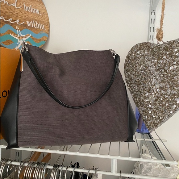 Coach Limited Edition Dalton 31 Horse & Carriage Jacquard Medium Shoulder Bag - Picture 7 of 13